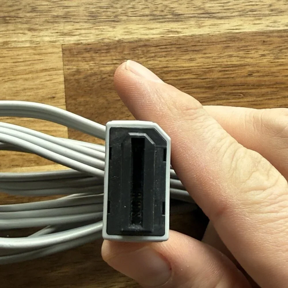 OEM Nintendo Wii AV RCA Audio Video Composite Cable‎ TV Connecting Cord RVL-009
